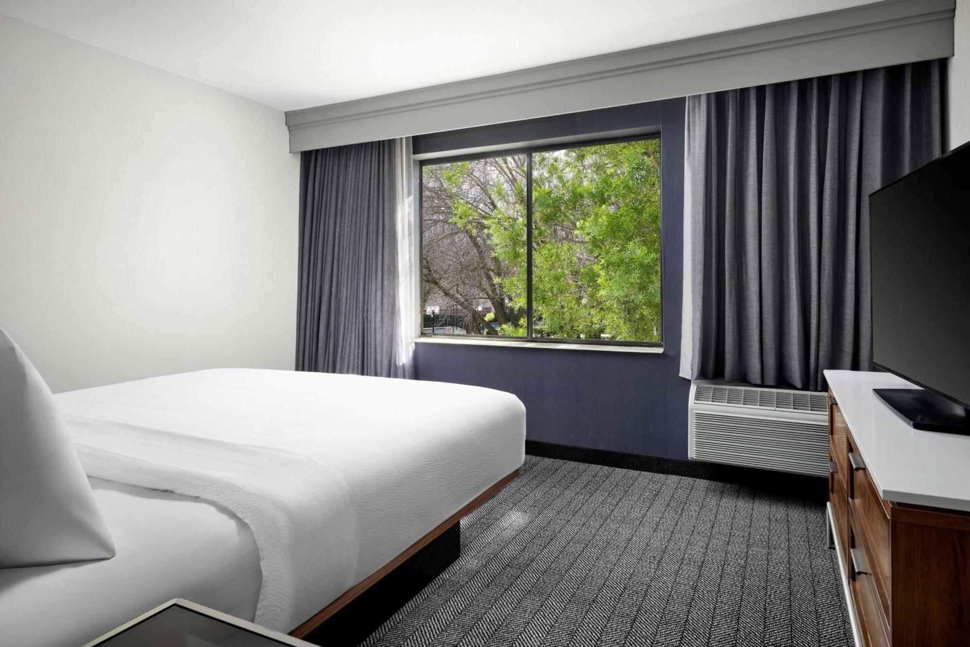 Hotel Courtyard By Marriott Stockton Exterior foto